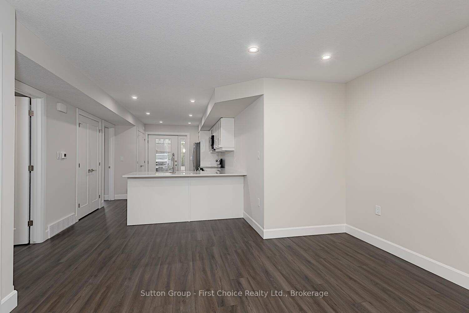 Photo 11 of Unit Unit 40, 3202 Vivian Line, Stratford — HOMEH