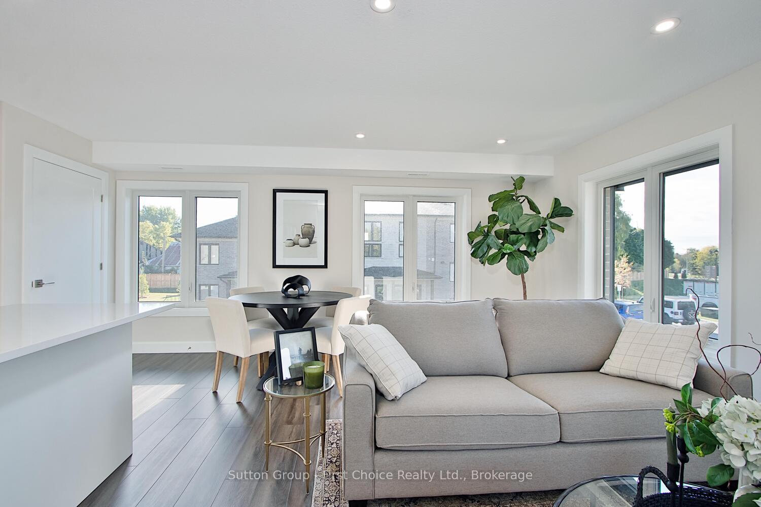 Photo 7 of Unit Unit 35, 3202 Vivian Line, Stratford — HOMEH