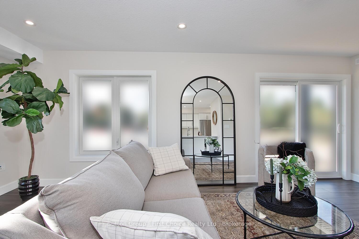 Photo 8 of Unit Unit 35, 3202 Vivian Line, Stratford — HOMEH