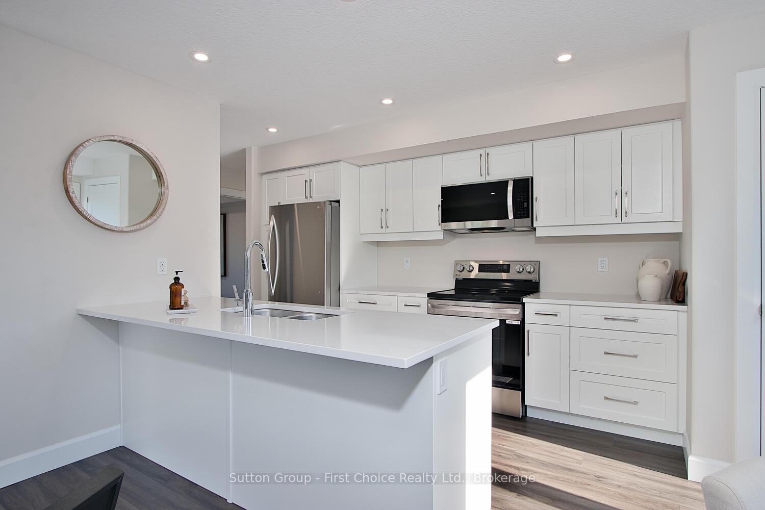 Photo 12 of Unit Unit 35, 3202 Vivian Line, Stratford — HOMEH