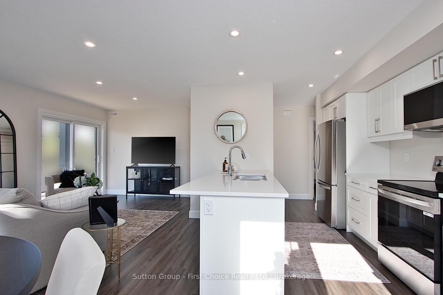Photo 14 of Unit Unit 35, 3202 Vivian Line, Stratford — HOMEH