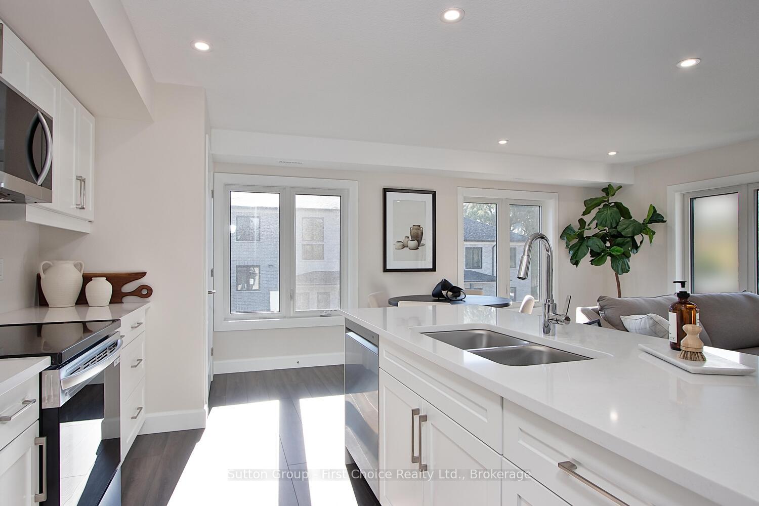 Photo 16 of Unit Unit 35, 3202 Vivian Line, Stratford — HOMEH