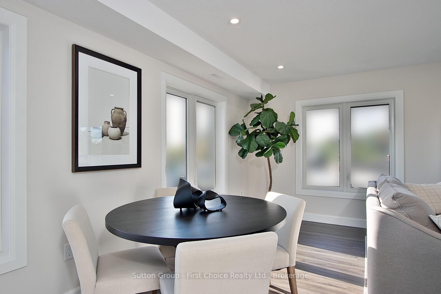 Photo 17 of Unit Unit 35, 3202 Vivian Line, Stratford — HOMEH