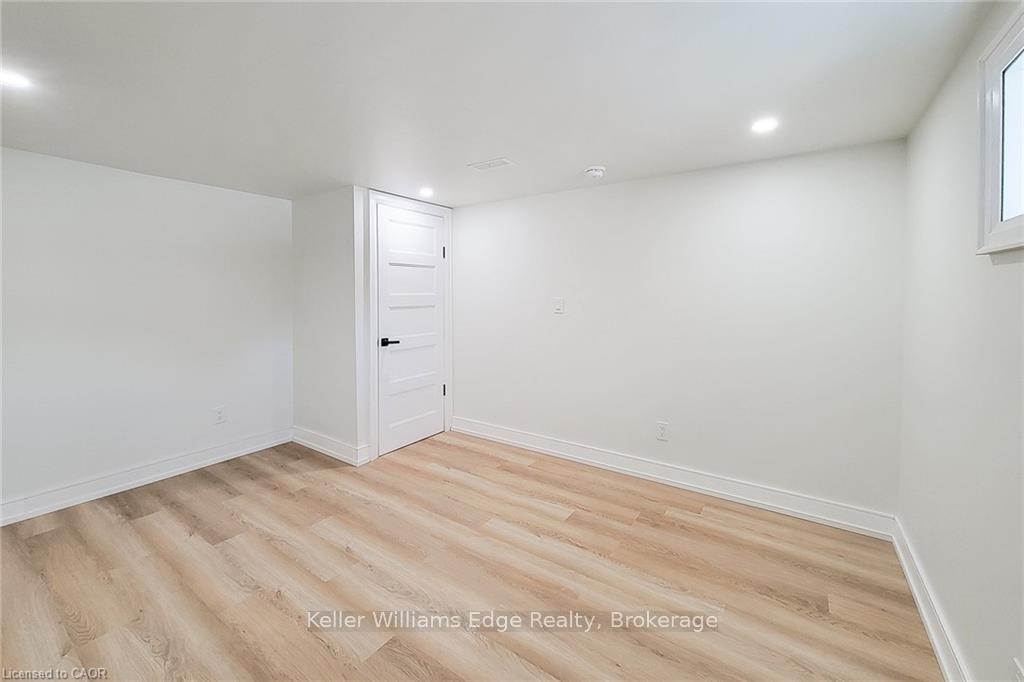 Photo 17 of Unit 2, 237 Fernwood Crescent, Hamilton, Hampton Heights — HOMEH