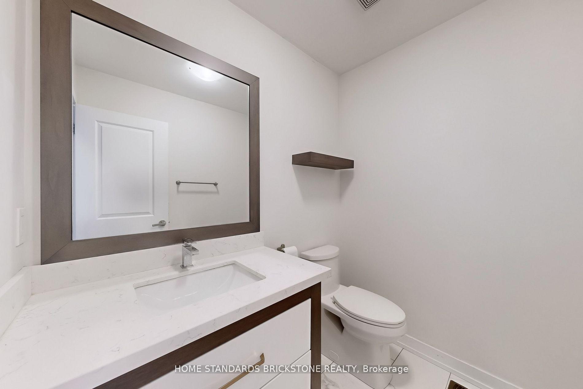 Photo 33 of 215 Salterton Circle, Vaughan, Rural Vaughan — HOMEH