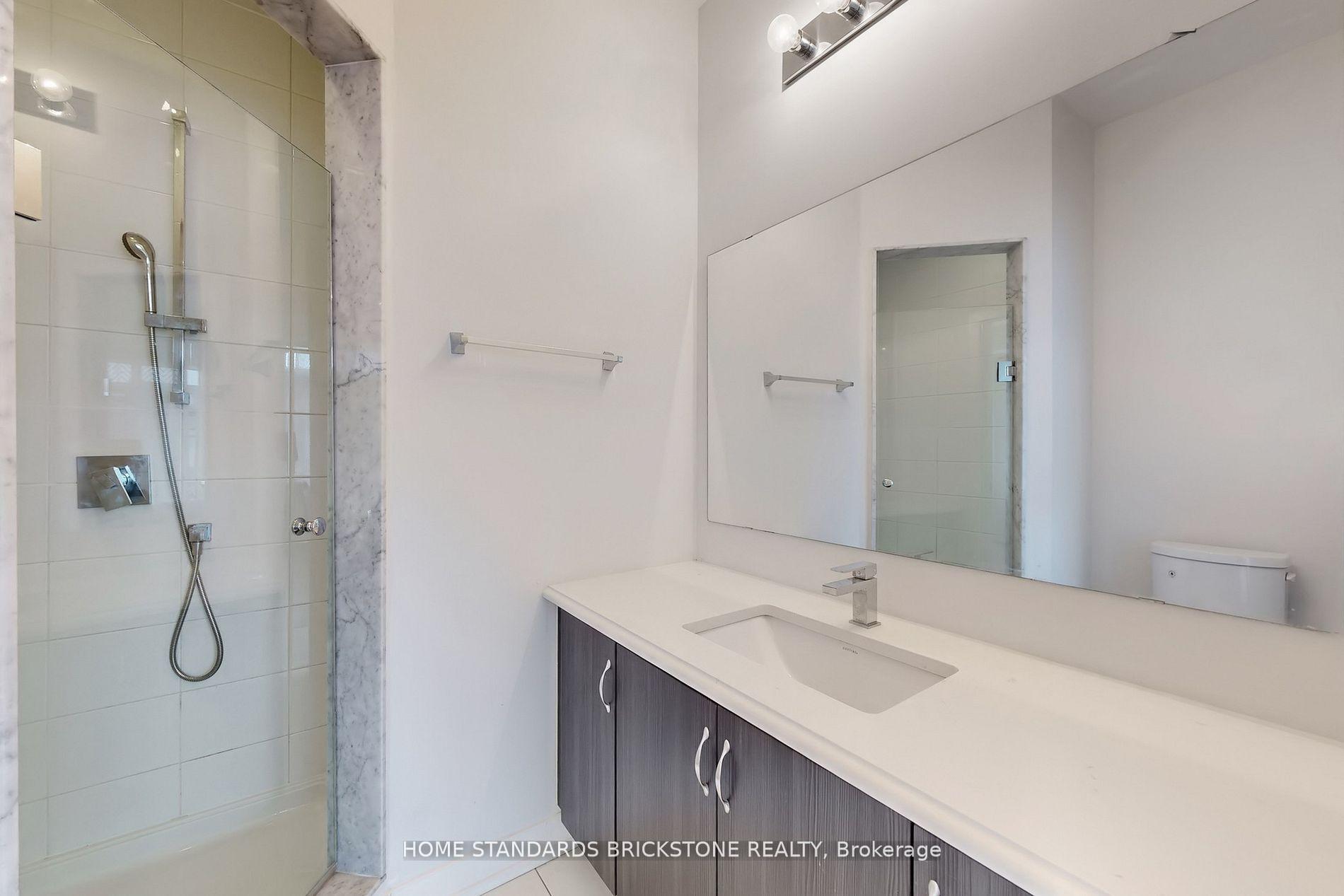 Photo 51 of 215 Salterton Circle, Vaughan, Rural Vaughan — HOMEH