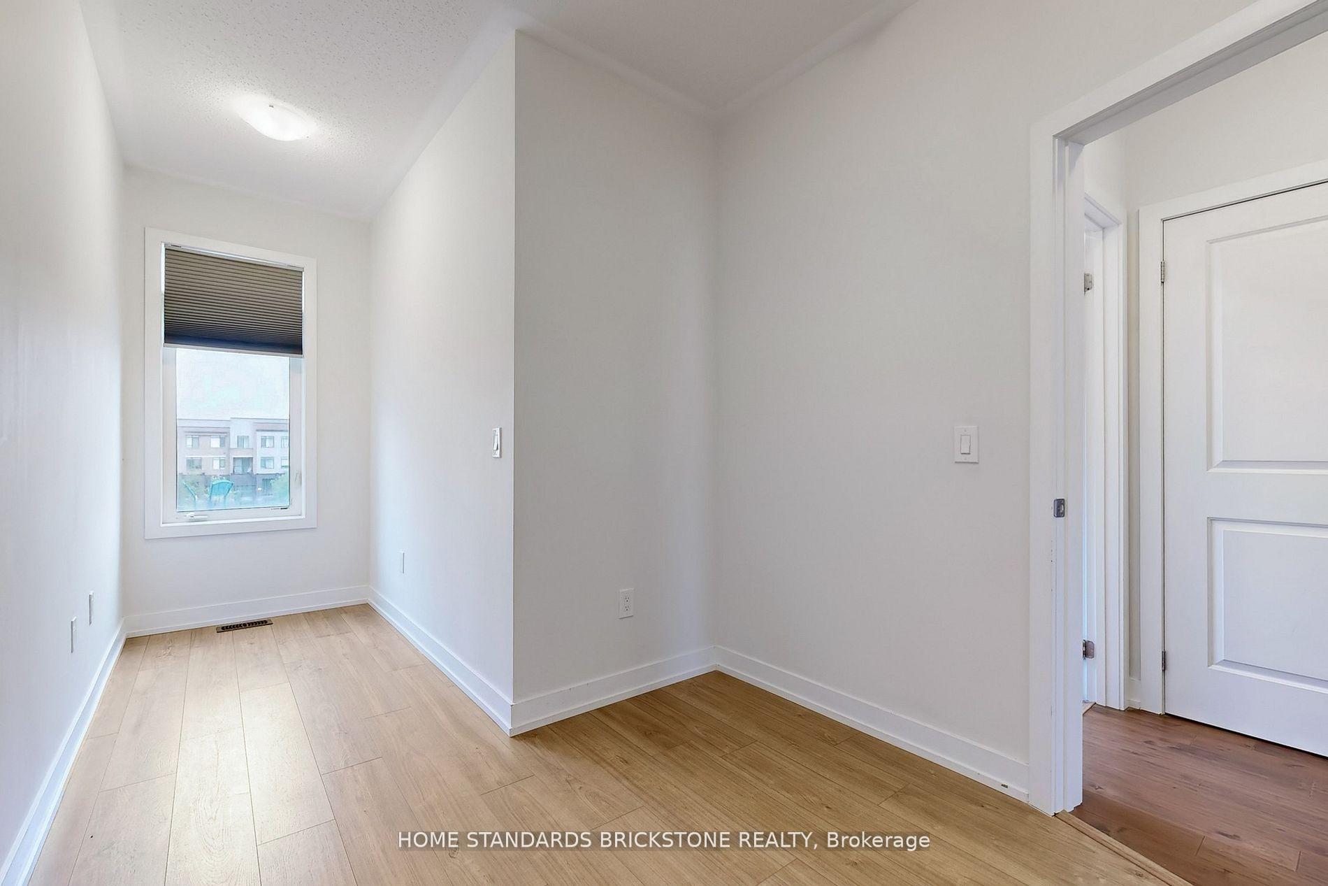 Photo 63 of 215 Salterton Circle, Vaughan, Rural Vaughan — HOMEH