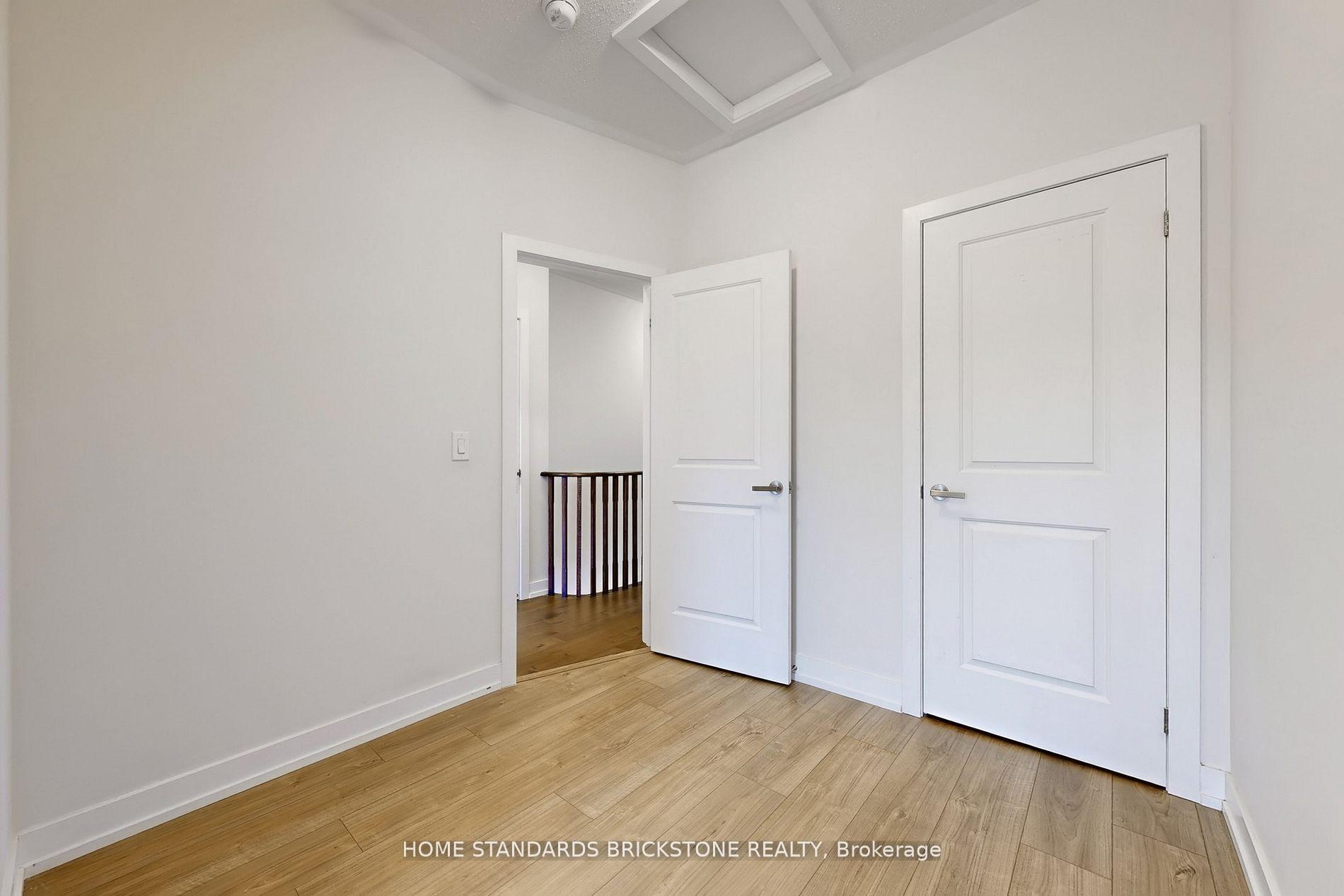 Photo 65 of 215 Salterton Circle, Vaughan, Rural Vaughan — HOMEH
