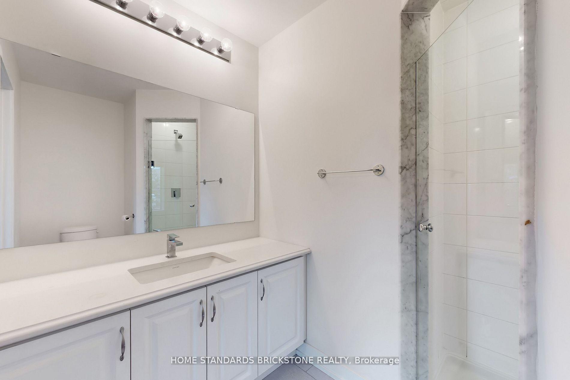 Photo 87 of 215 Salterton Circle, Vaughan, Rural Vaughan — HOMEH