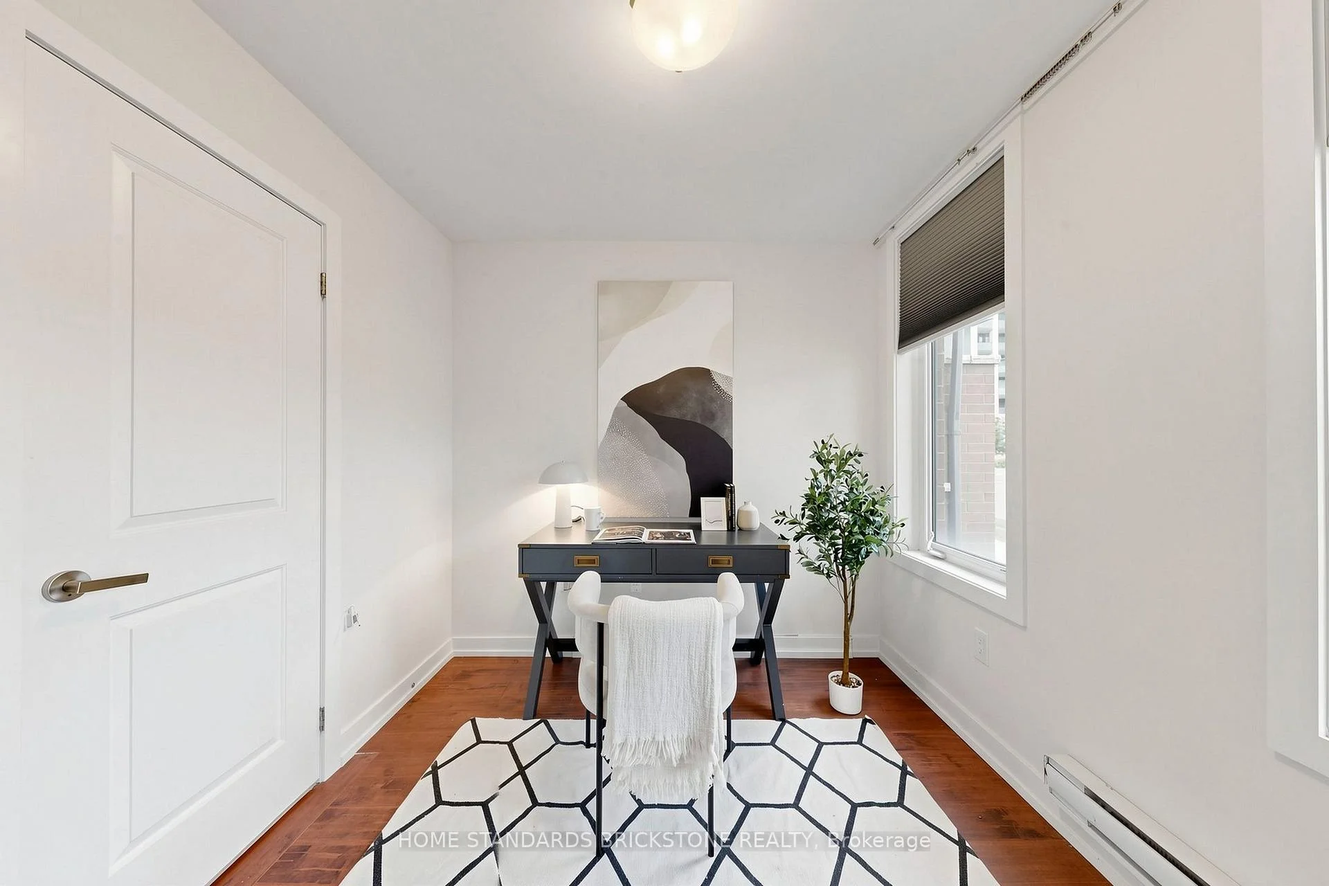 Photo 40 of 215 Salterton Circle, Vaughan, Rural Vaughan — HOMEH
