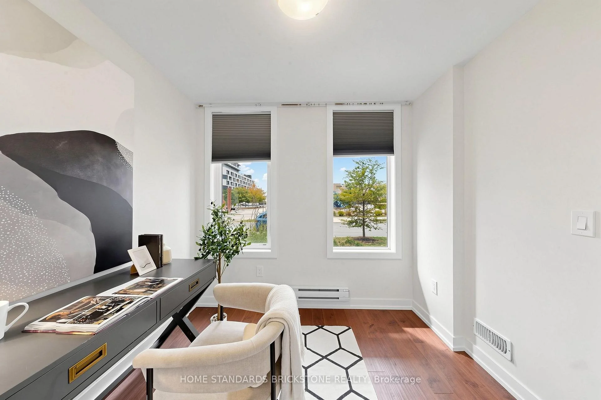 Photo 42 of 215 Salterton Circle, Vaughan, Rural Vaughan — HOMEH
