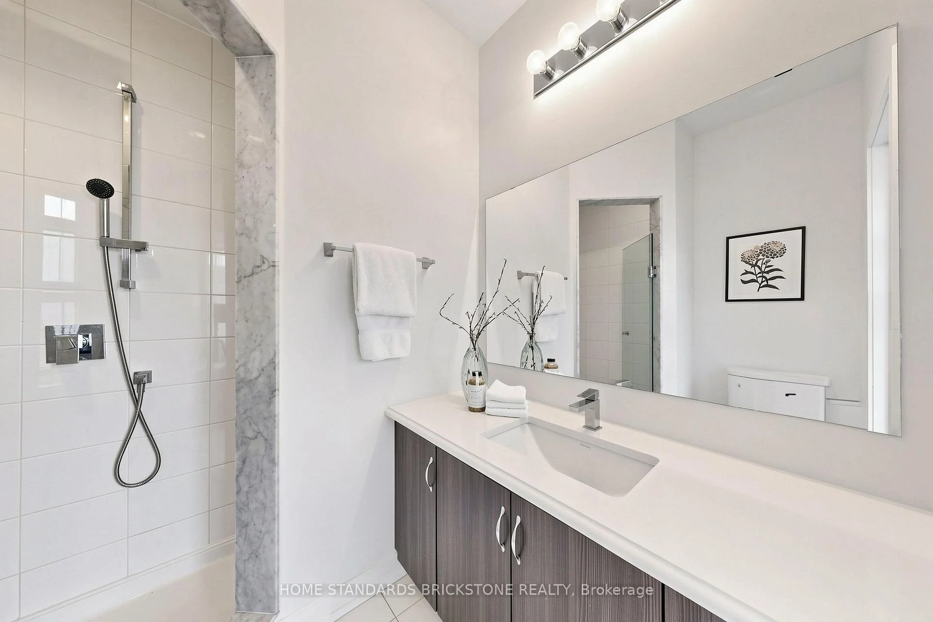 Photo 70 of 215 Salterton Circle, Vaughan, Rural Vaughan — HOMEH