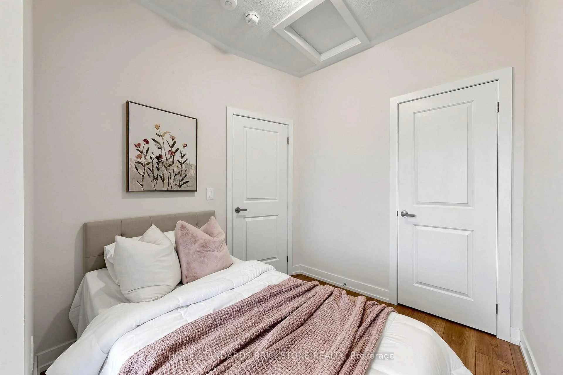 Photo 76 of 215 Salterton Circle, Vaughan, Rural Vaughan — HOMEH
