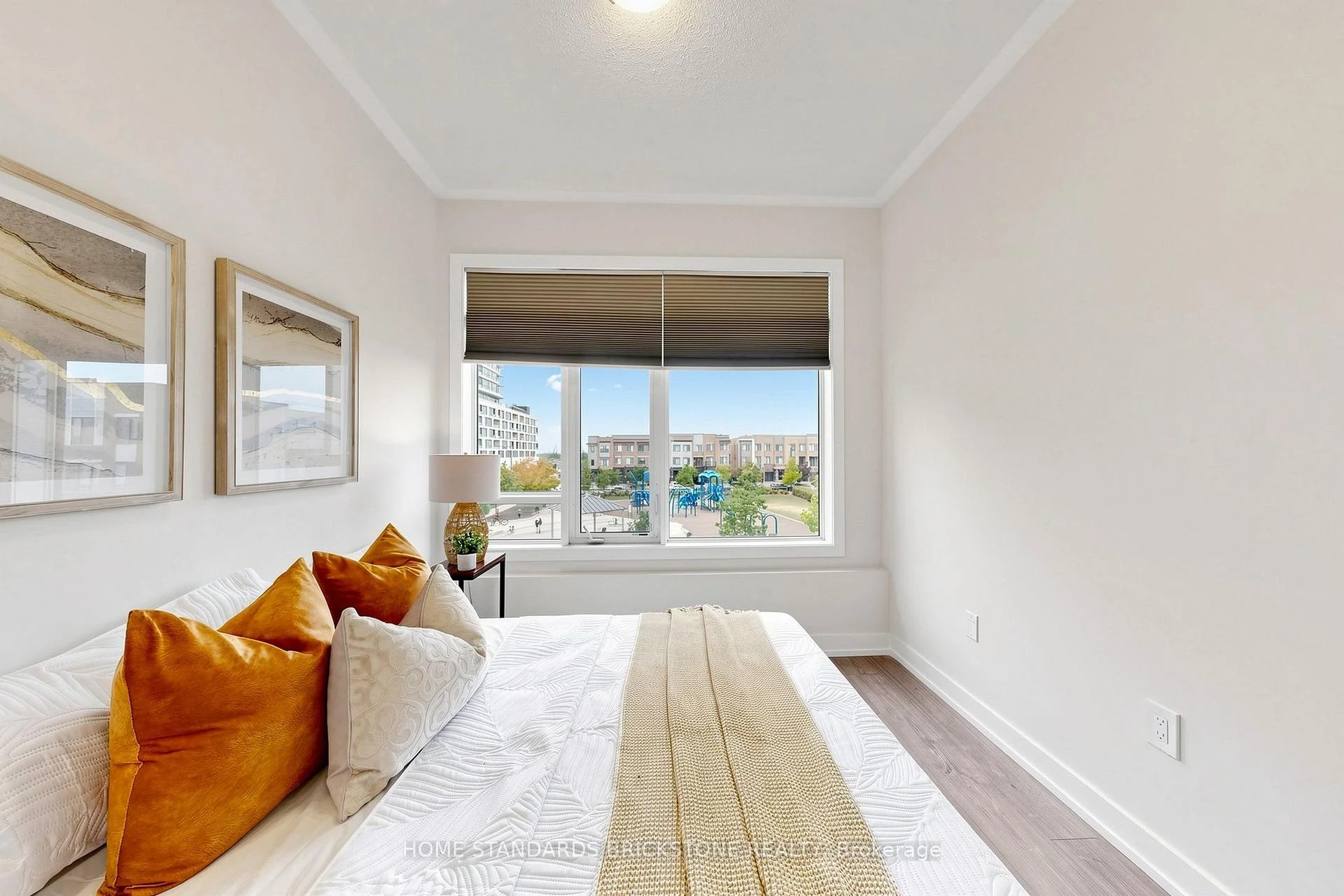 Photo 84 of 215 Salterton Circle, Vaughan, Rural Vaughan — HOMEH