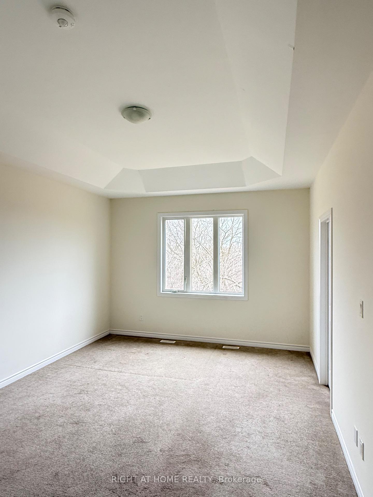 Photo 8 of 31 Hickling Lane, Ajax, Northwest Ajax — HOMEH
