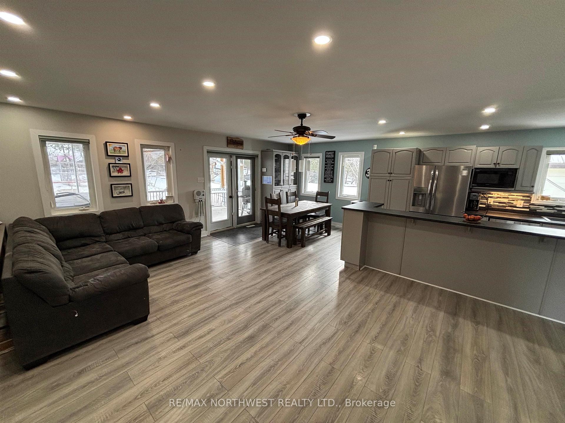 Photo 8 of 135 Regina Ave, Kenora, Ride Out — HOMEH