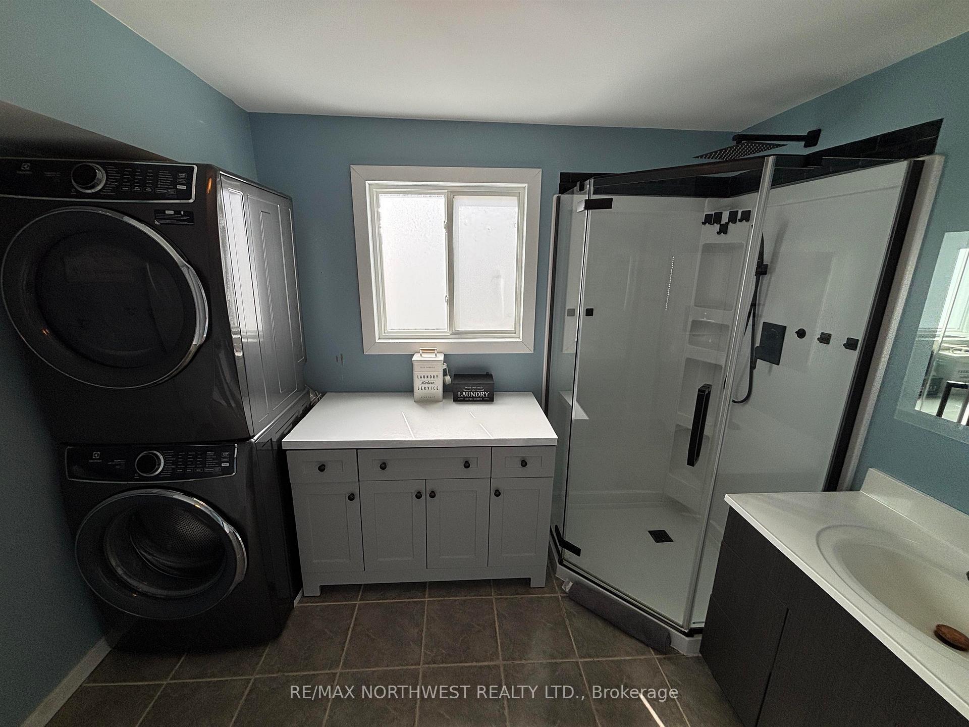 Photo 14 of 135 Regina Ave, Kenora, Ride Out — HOMEH