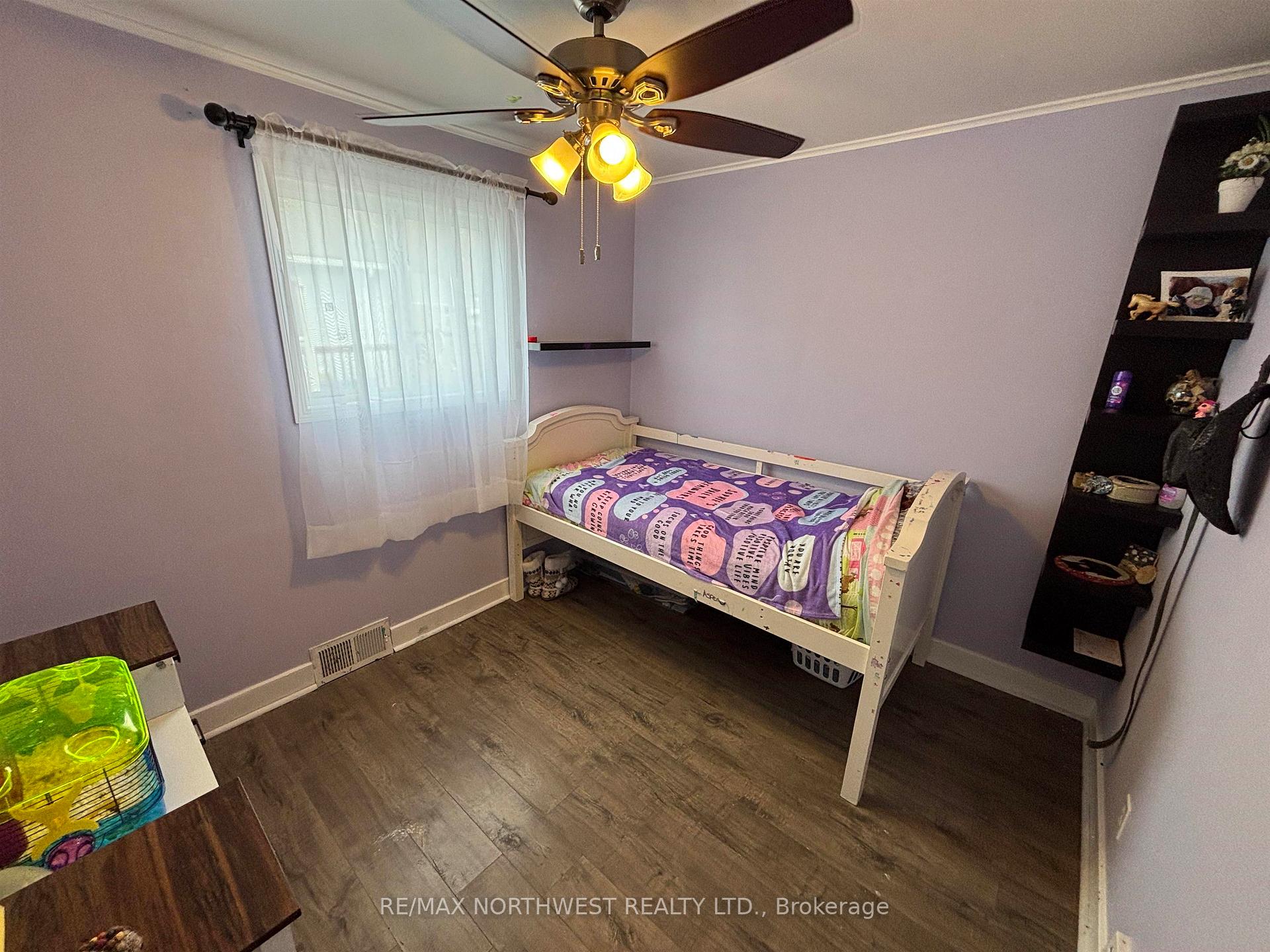Photo 20 of 135 Regina Ave, Kenora, Ride Out — HOMEH