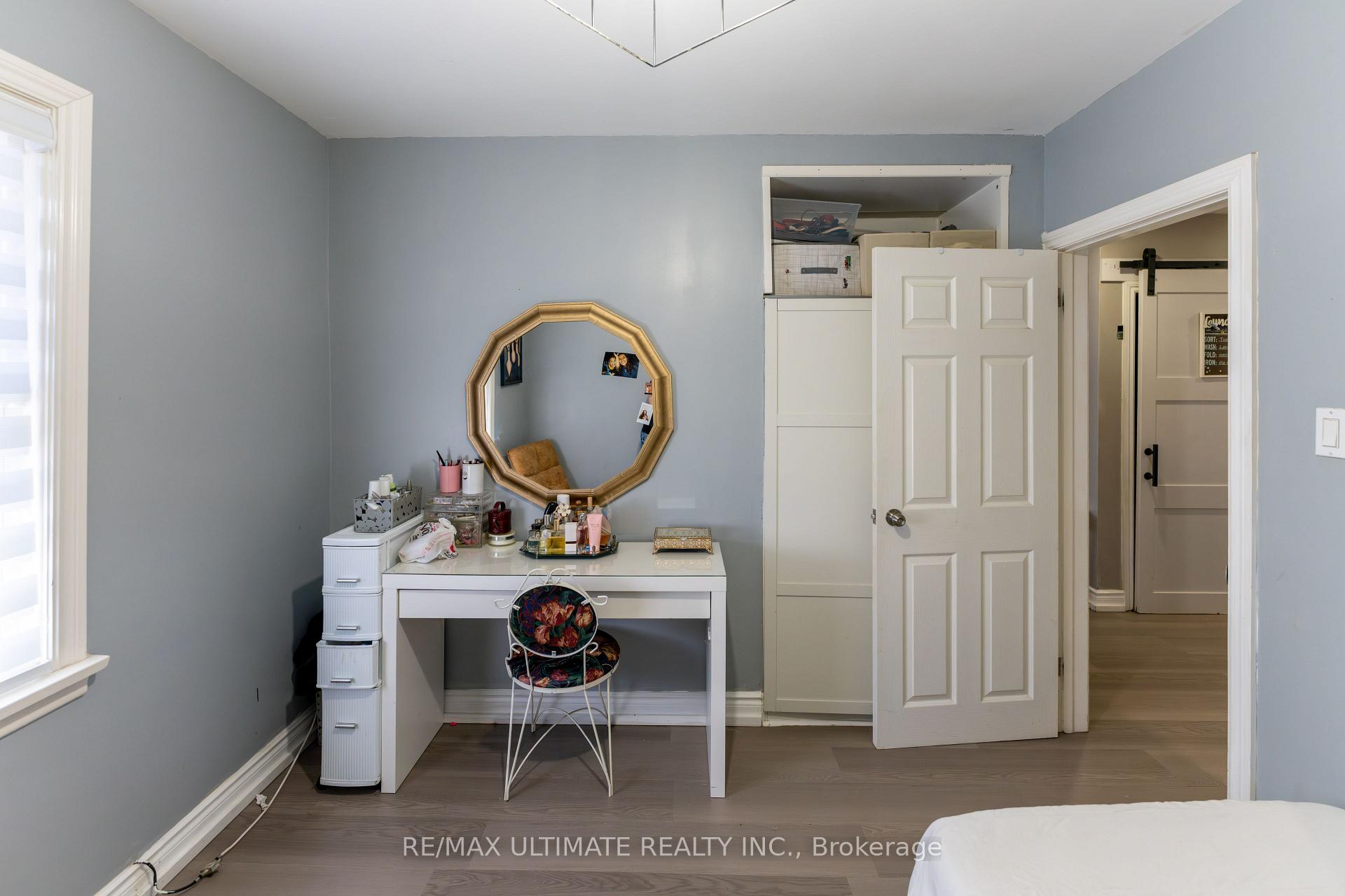 Photo 32 of 21 Benway Drive, Etobicoke, Rexdale-Kipling — HOMEH