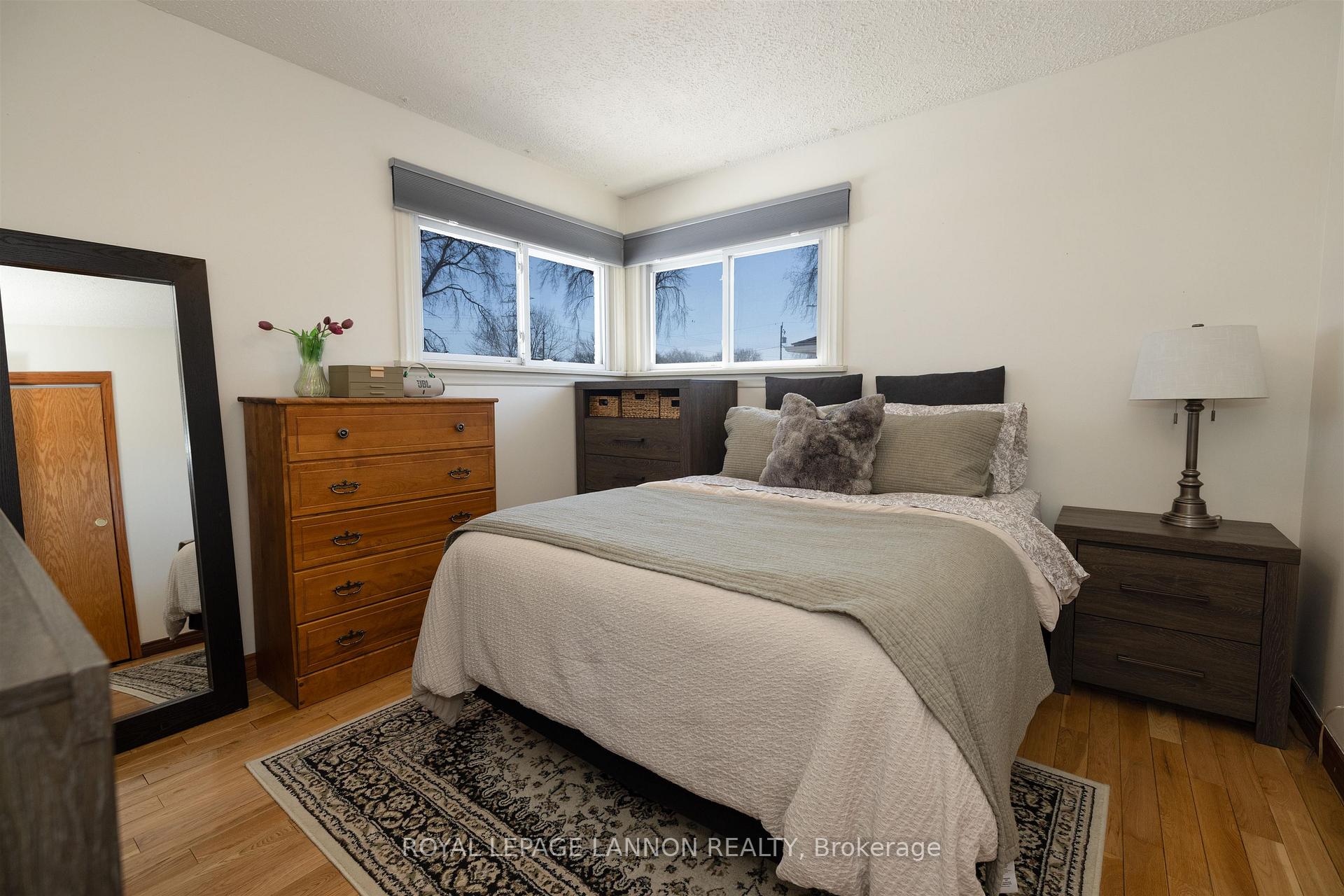 Photo 11 of 1329 Euclid Avenue, Thunder Bay, Westfort — HOMEH