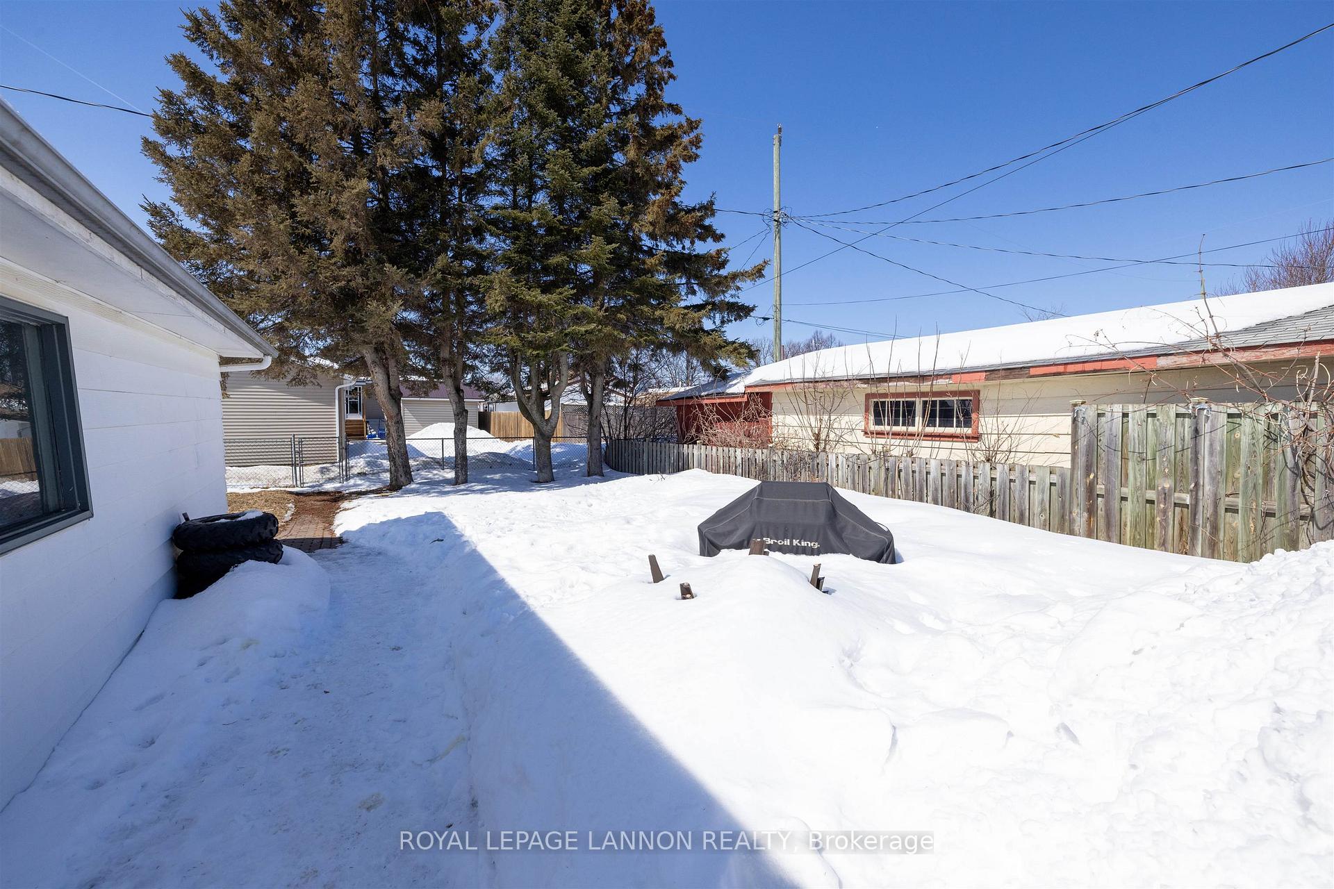 Photo 28 of 1329 Euclid Avenue, Thunder Bay, Westfort — HOMEH