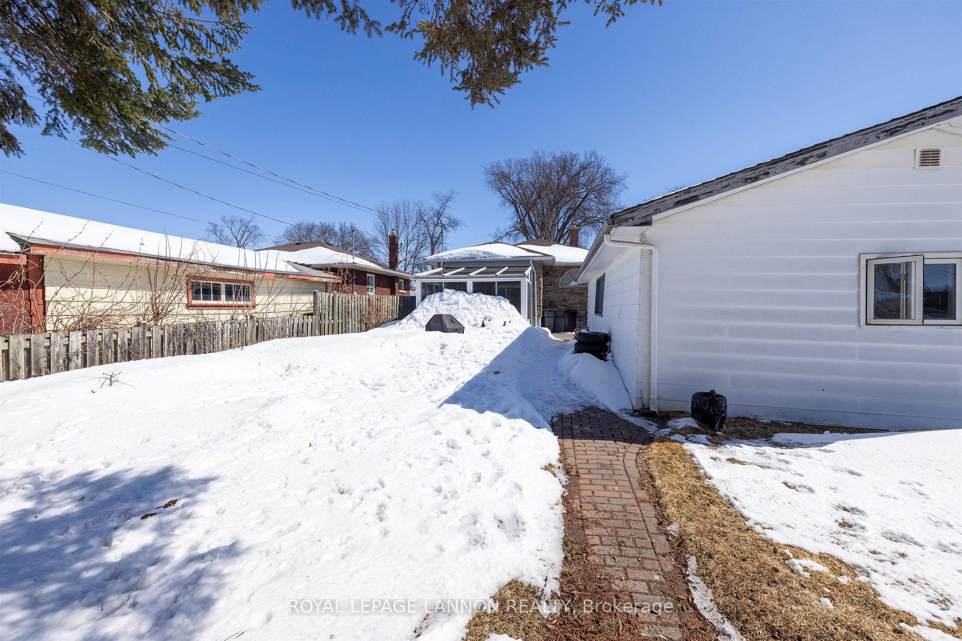 Photo 30 of 1329 Euclid Avenue, Thunder Bay, Westfort — HOMEH
