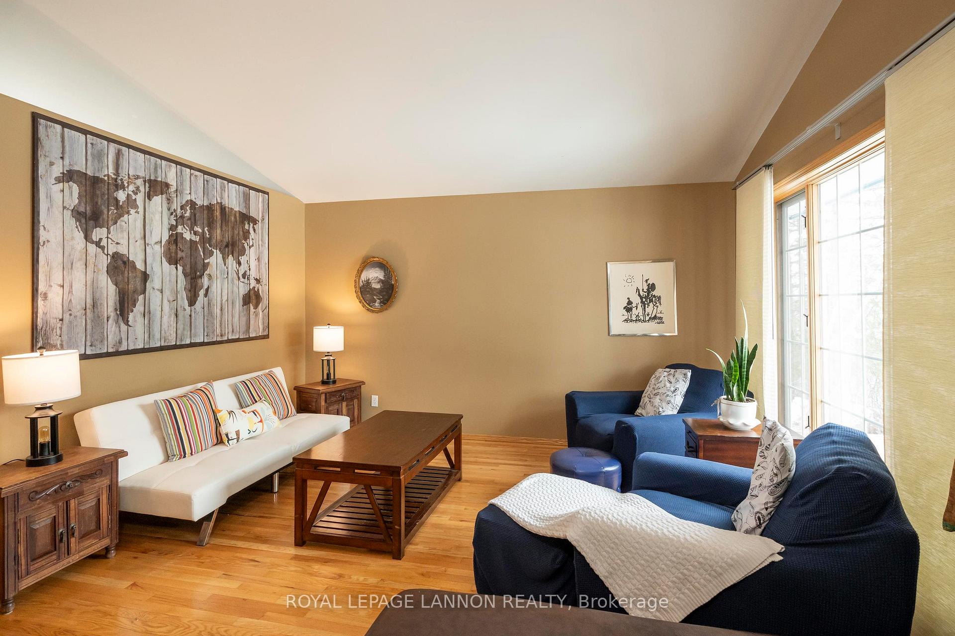 Photo 6 of 410 Jameson Street, Thunder Bay, John Street North — HOMEH