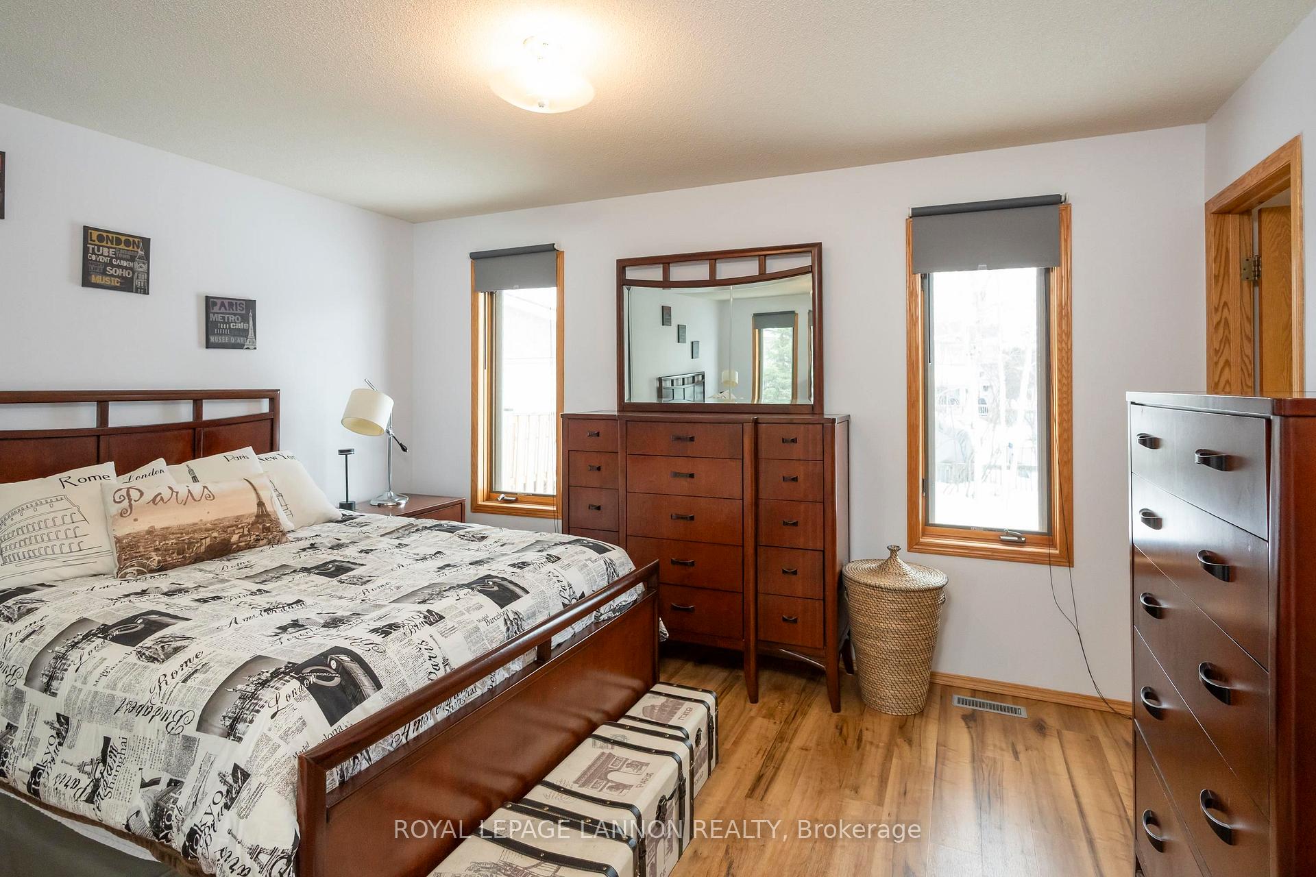 Photo 21 of 410 Jameson Street, Thunder Bay, John Street North — HOMEH