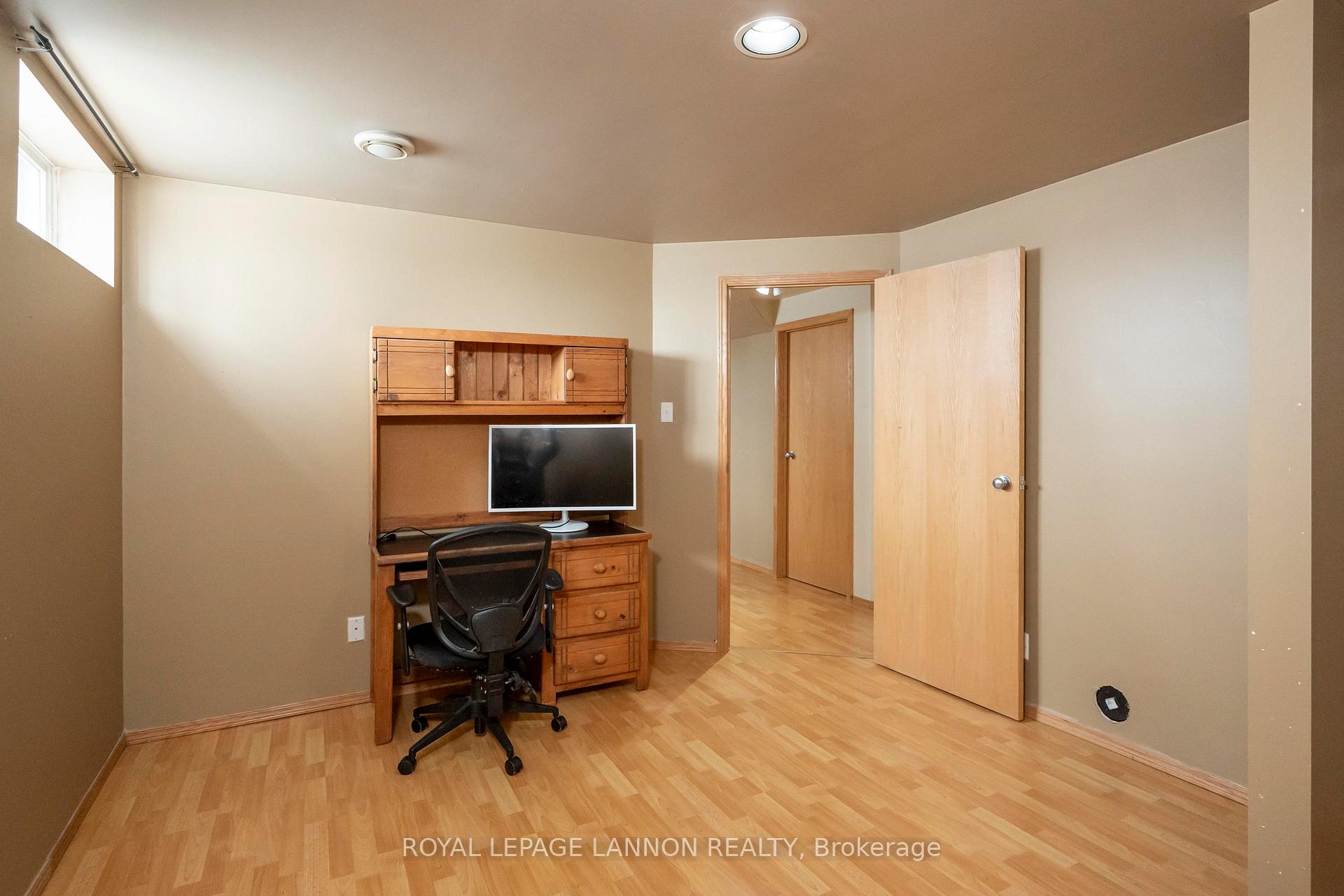 Photo 38 of 410 Jameson Street, Thunder Bay, John Street North — HOMEH