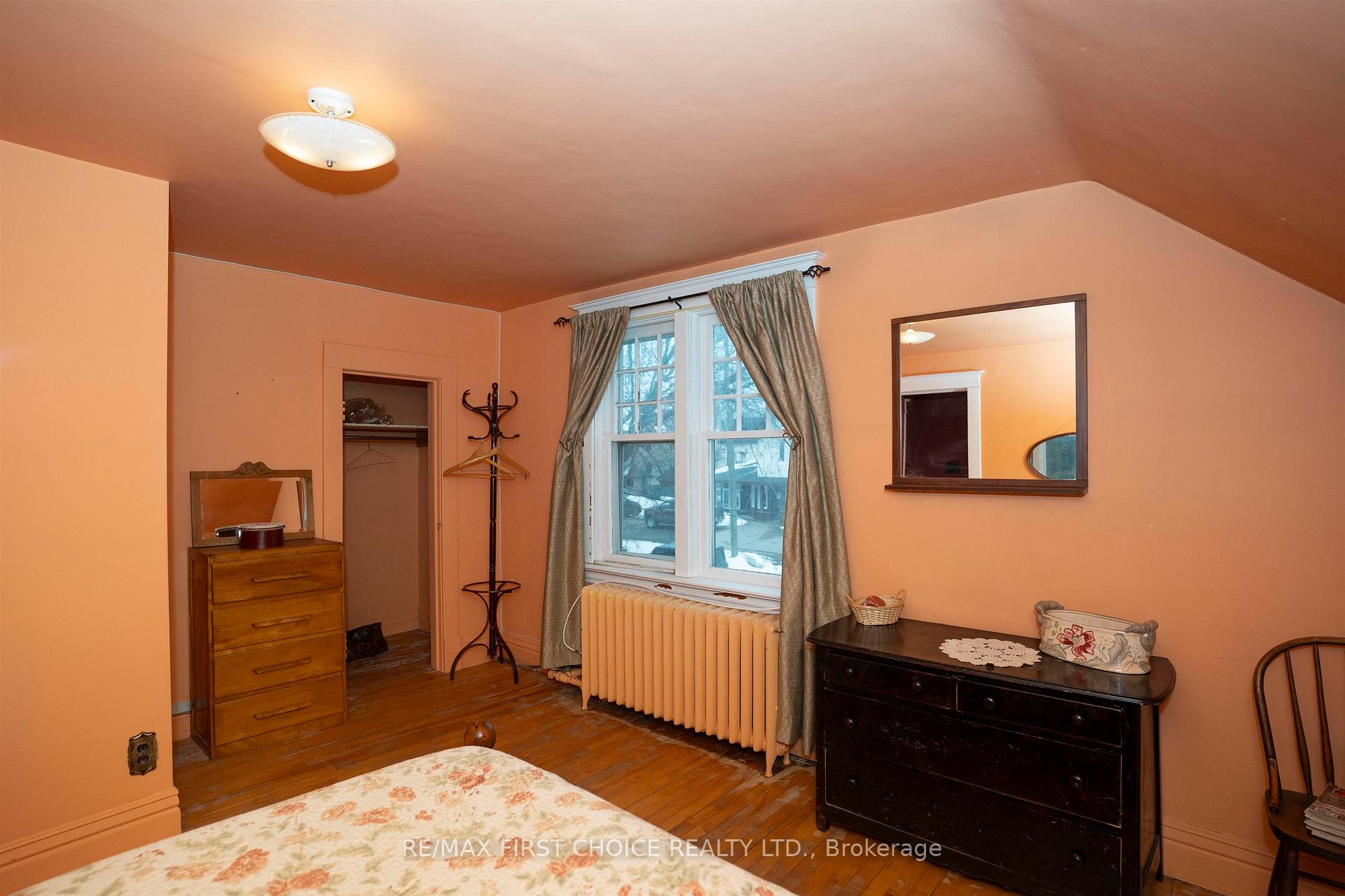 Photo 7 of 105 Ontario Street, Thunder Bay, Court / Cumberland — HOMEH