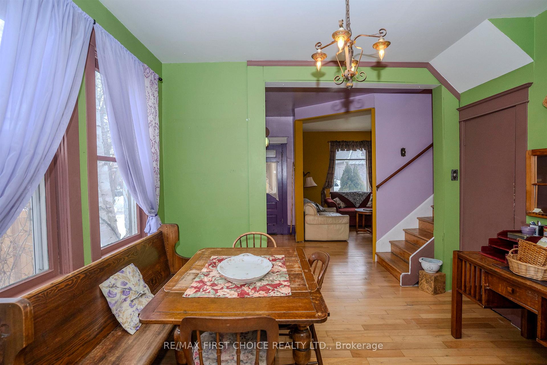 Photo 8 of 105 Ontario Street, Thunder Bay, Court / Cumberland — HOMEH