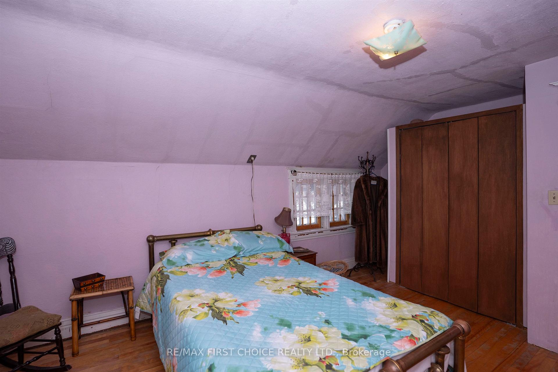 Photo 20 of 105 Ontario Street, Thunder Bay, Court / Cumberland — HOMEH