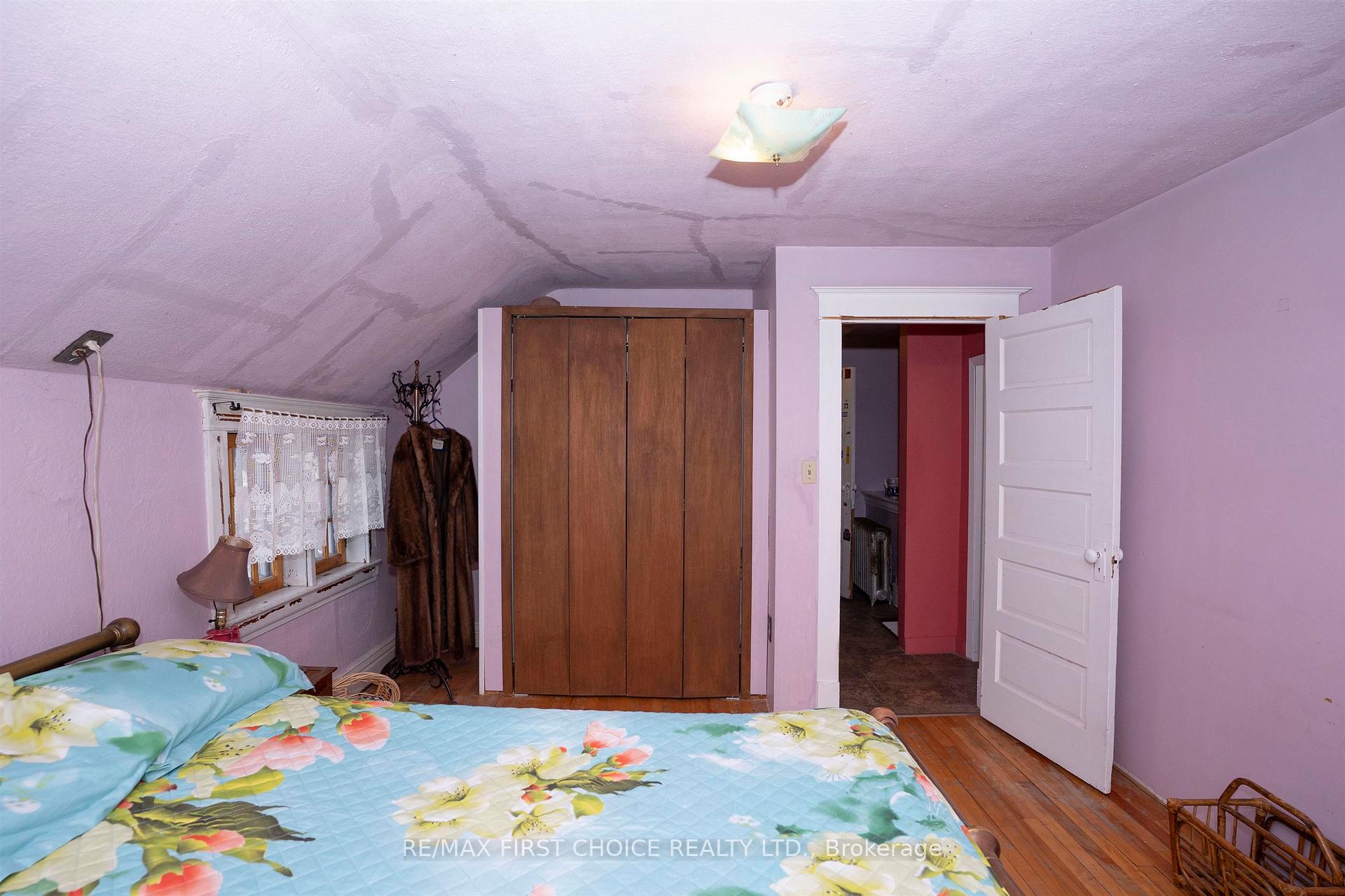 Photo 22 of 105 Ontario Street, Thunder Bay, Court / Cumberland — HOMEH