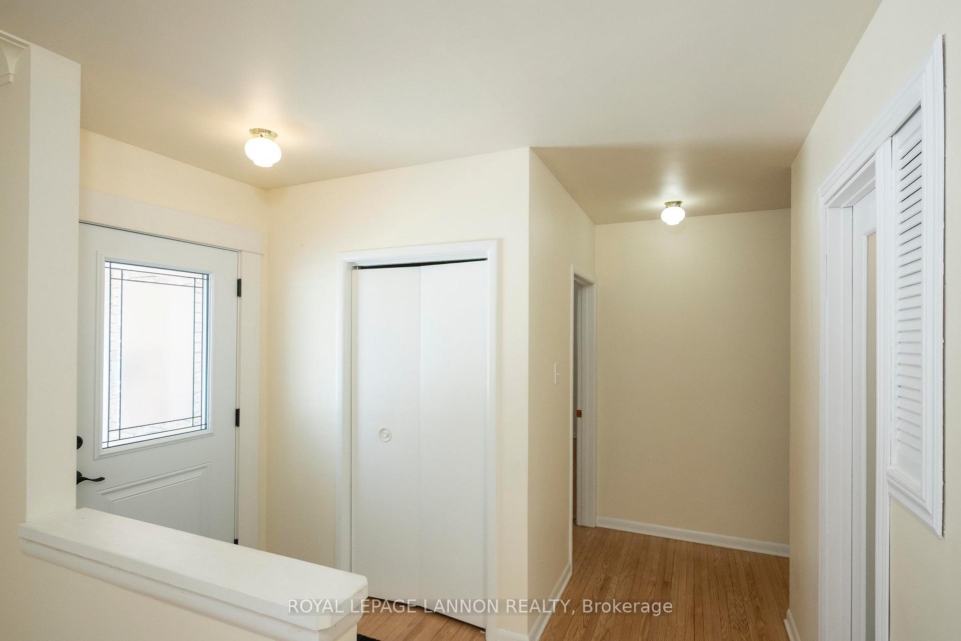 Photo 4 of 708 Linwood Crescent, Thunder Bay, Green Acres — HOMEH