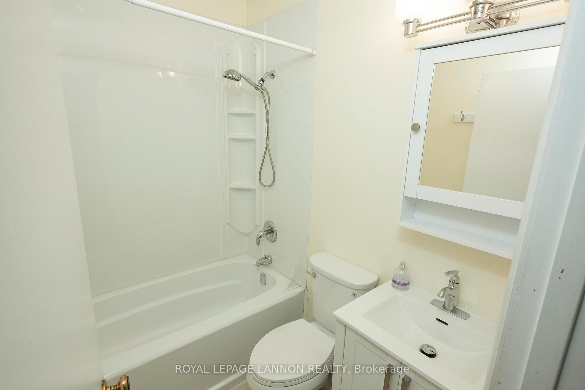 Photo 25 of 708 Linwood Crescent, Thunder Bay, Green Acres — HOMEH