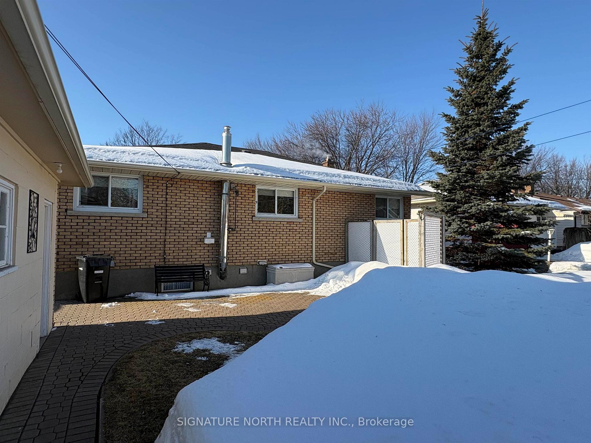 Photo 2 of 2621 Begin Place, Thunder Bay, Green Acres — HOMEH