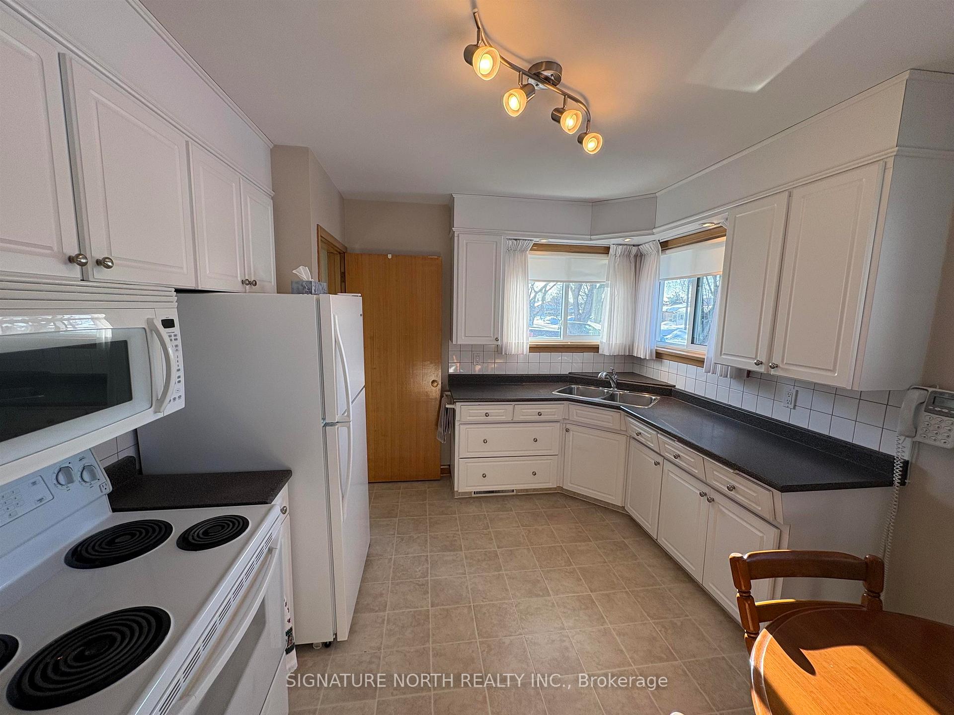 Photo 6 of 2621 Begin Place, Thunder Bay, Green Acres — HOMEH