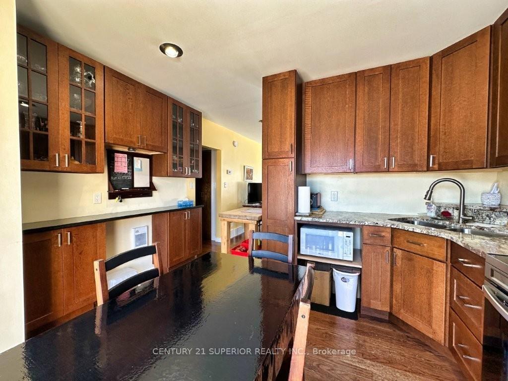Photo 13 of 77 Prospect Ave, Thunder Bay, College Heights — HOMEH
