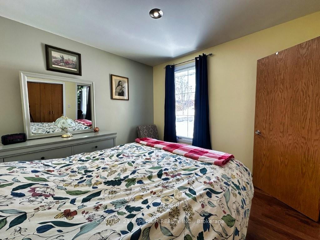 Photo 18 of 77 Prospect Ave, Thunder Bay, College Heights — HOMEH