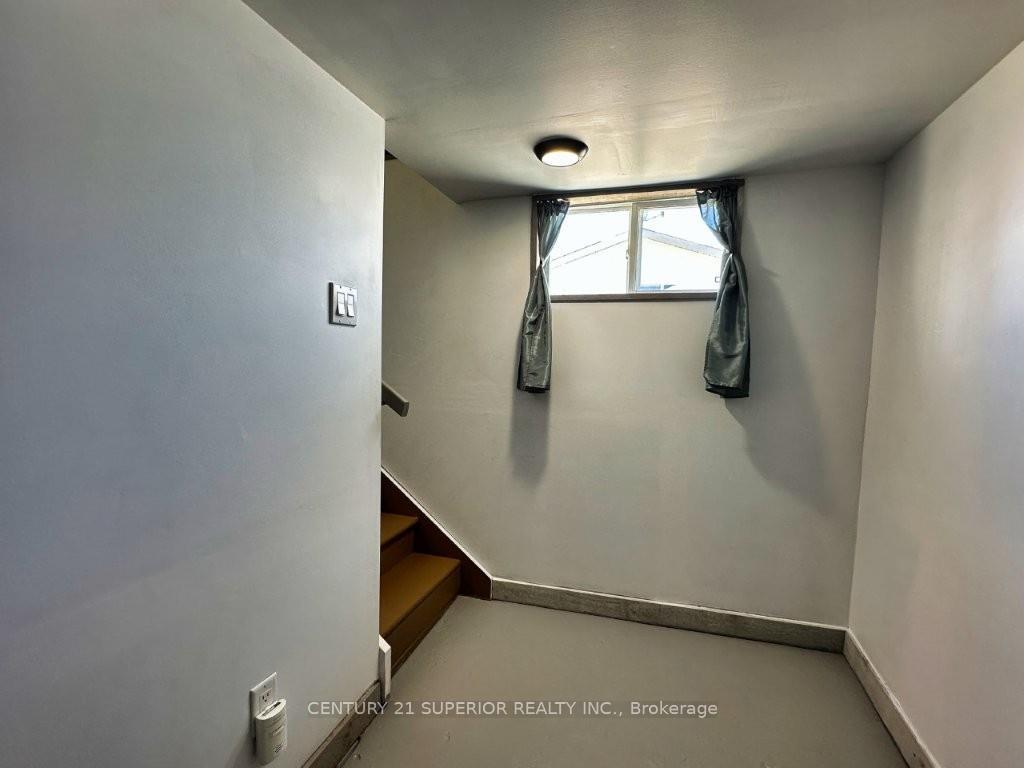 Photo 24 of 77 Prospect Ave, Thunder Bay, College Heights — HOMEH