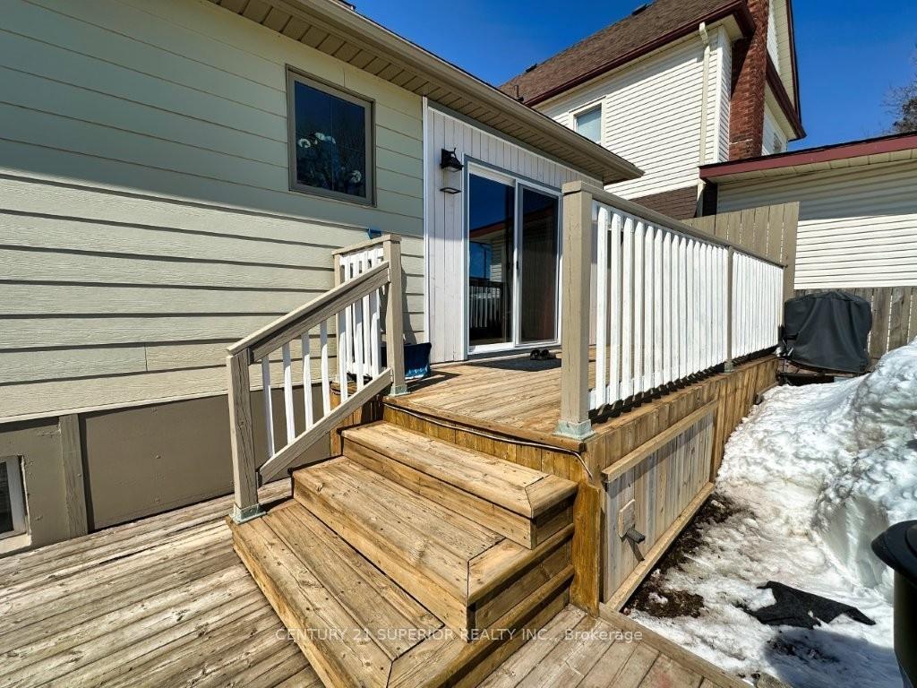 Photo 37 of 77 Prospect Ave, Thunder Bay, College Heights — HOMEH