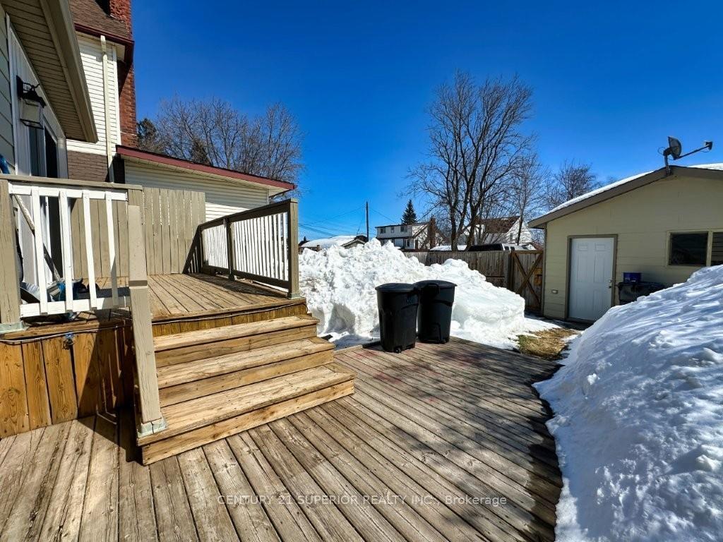 Photo 38 of 77 Prospect Ave, Thunder Bay, College Heights — HOMEH