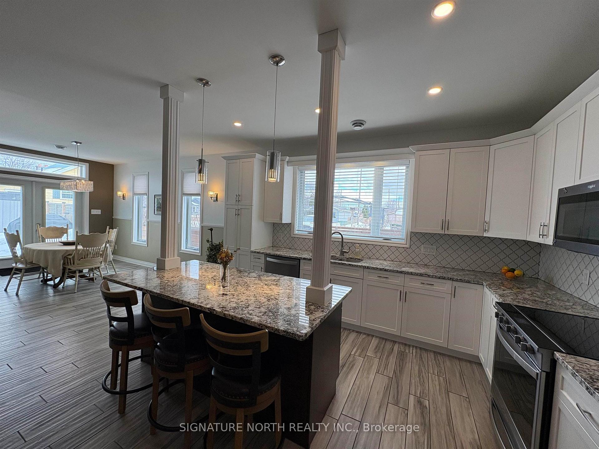 Photo 8 of 714 Brown Street, Thunder Bay, Green Acres — HOMEH