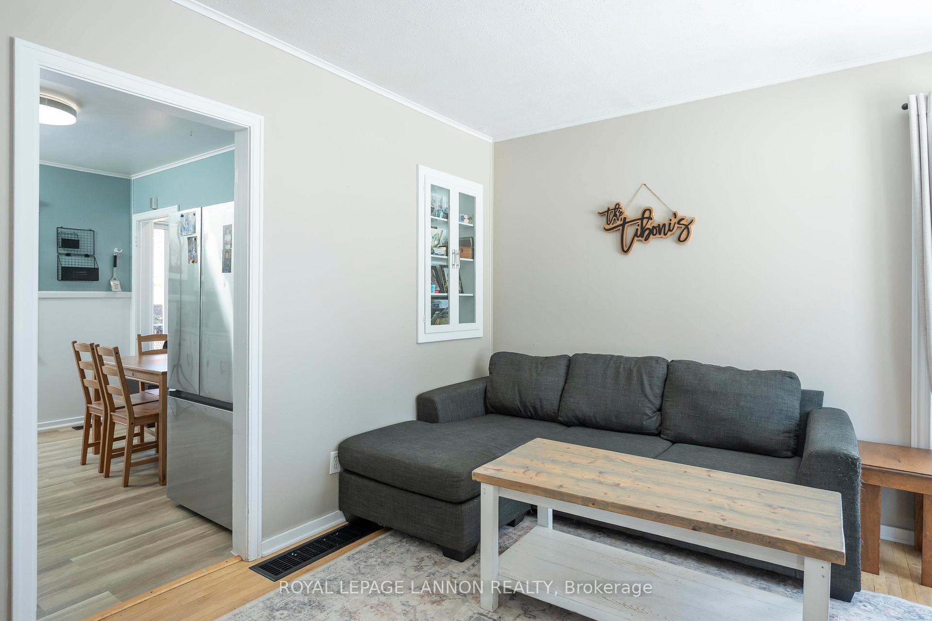 Photo 3 of 144 Strathcona Avenue, Thunder Bay, Current River — HOMEH