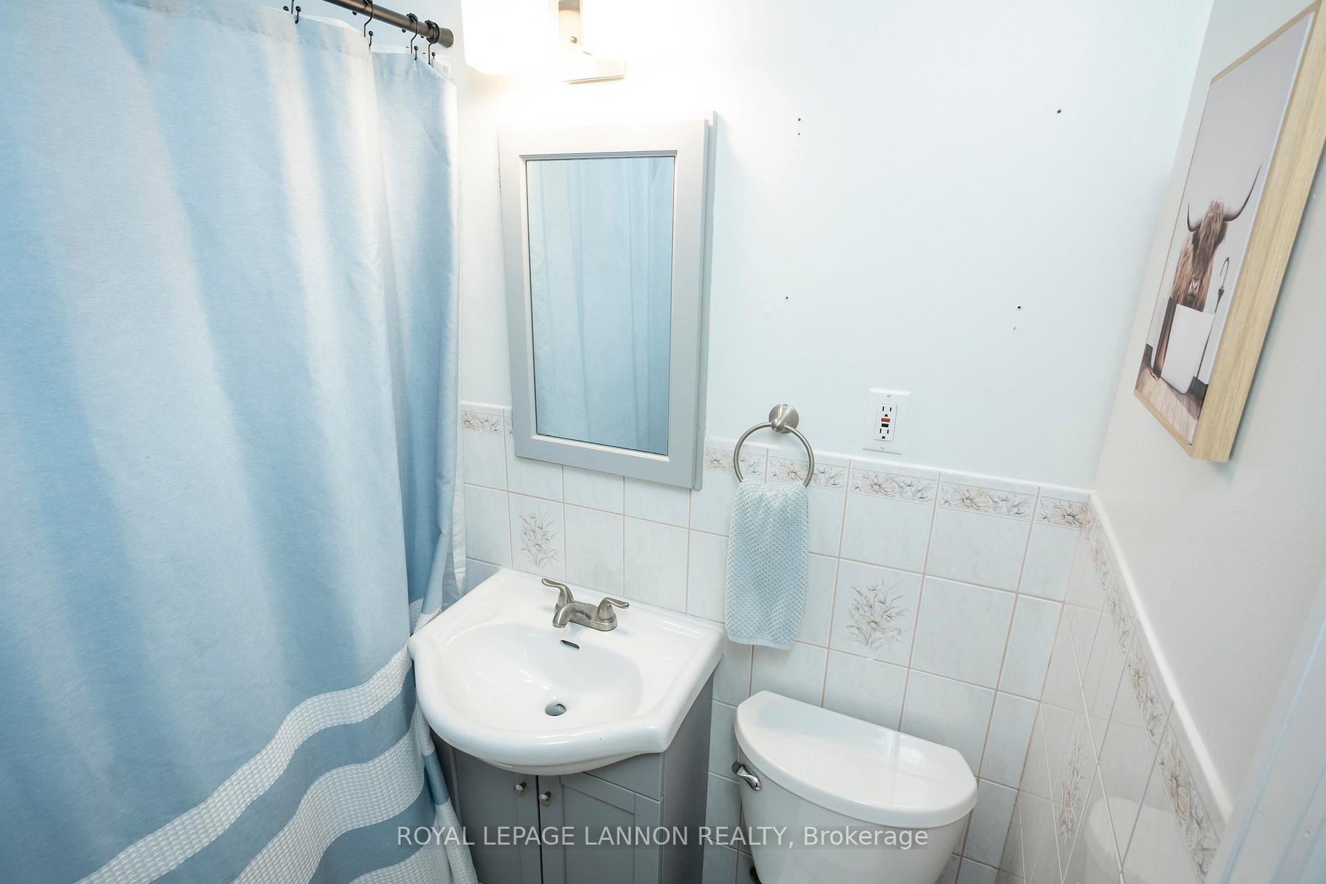 Photo 22 of 144 Strathcona Avenue, Thunder Bay, Current River — HOMEH