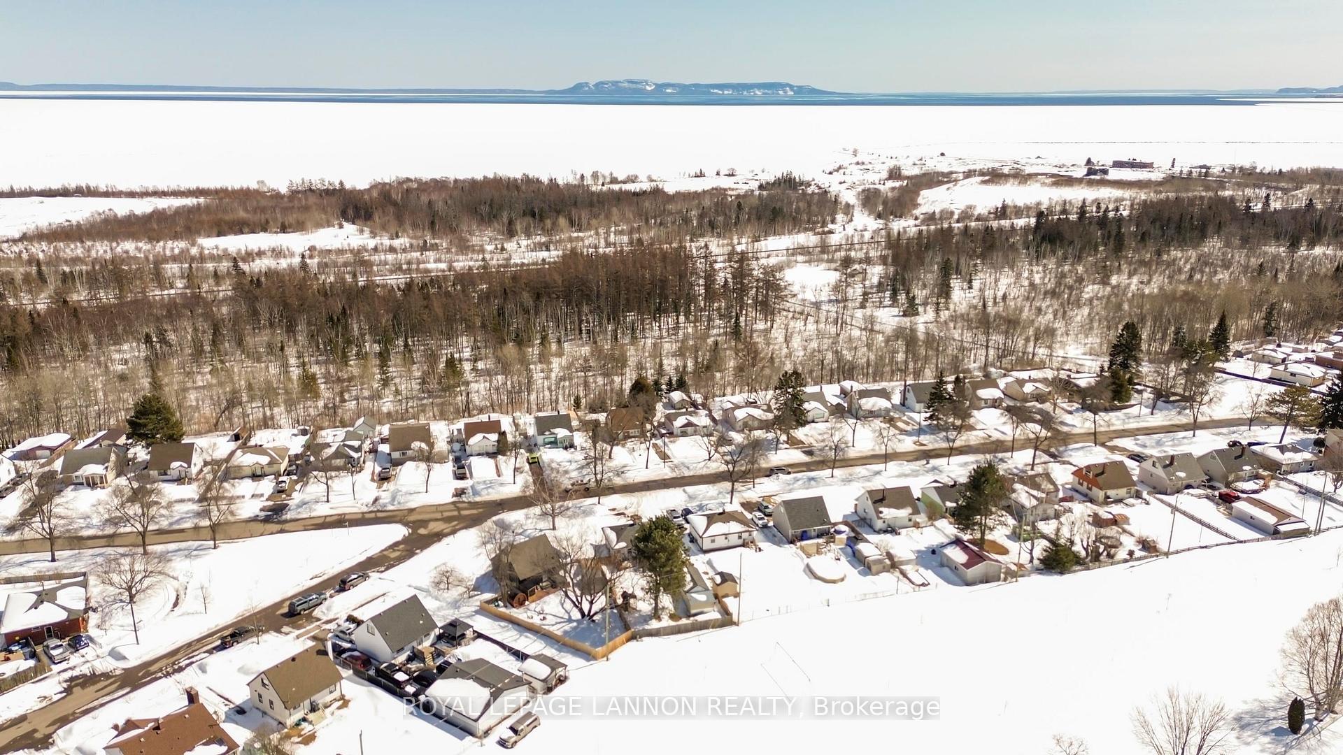 Photo 50 of 144 Strathcona Avenue, Thunder Bay, Current River — HOMEH