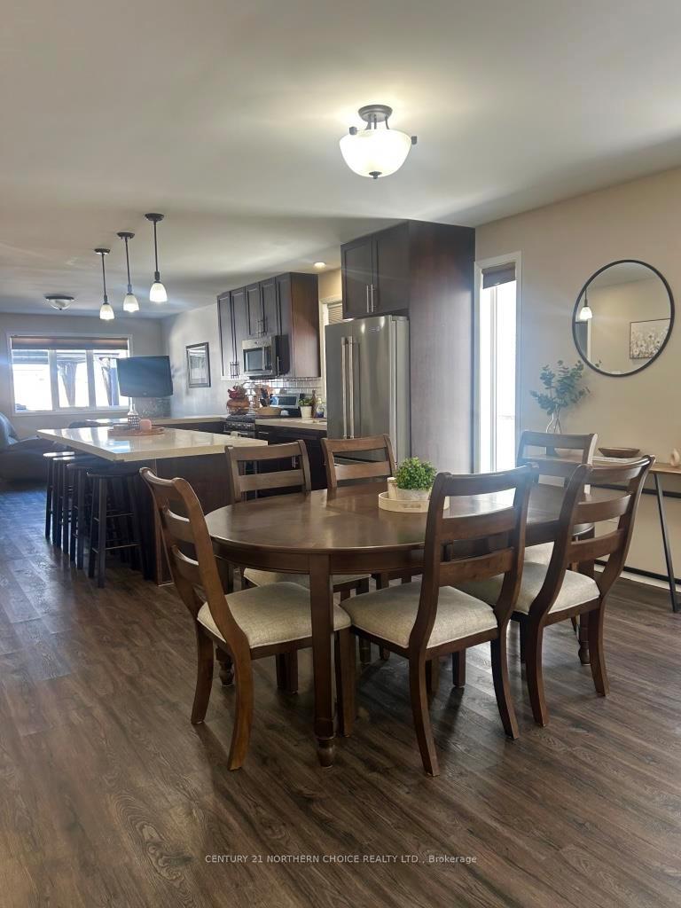 Photo 5 of 414 Third Street East, Fort Frances — HOMEH