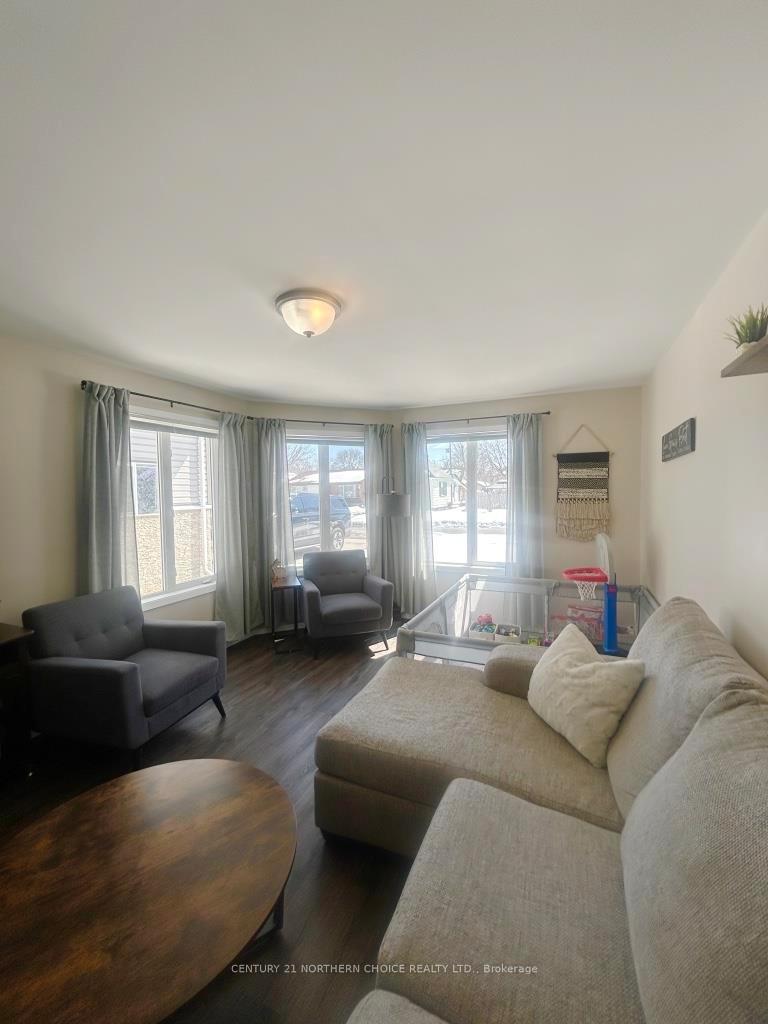 Photo 12 of 414 Third Street East, Fort Frances — HOMEH