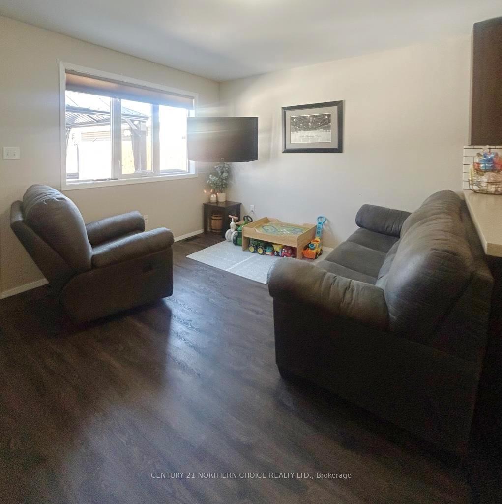 Photo 16 of 414 Third Street East, Fort Frances — HOMEH