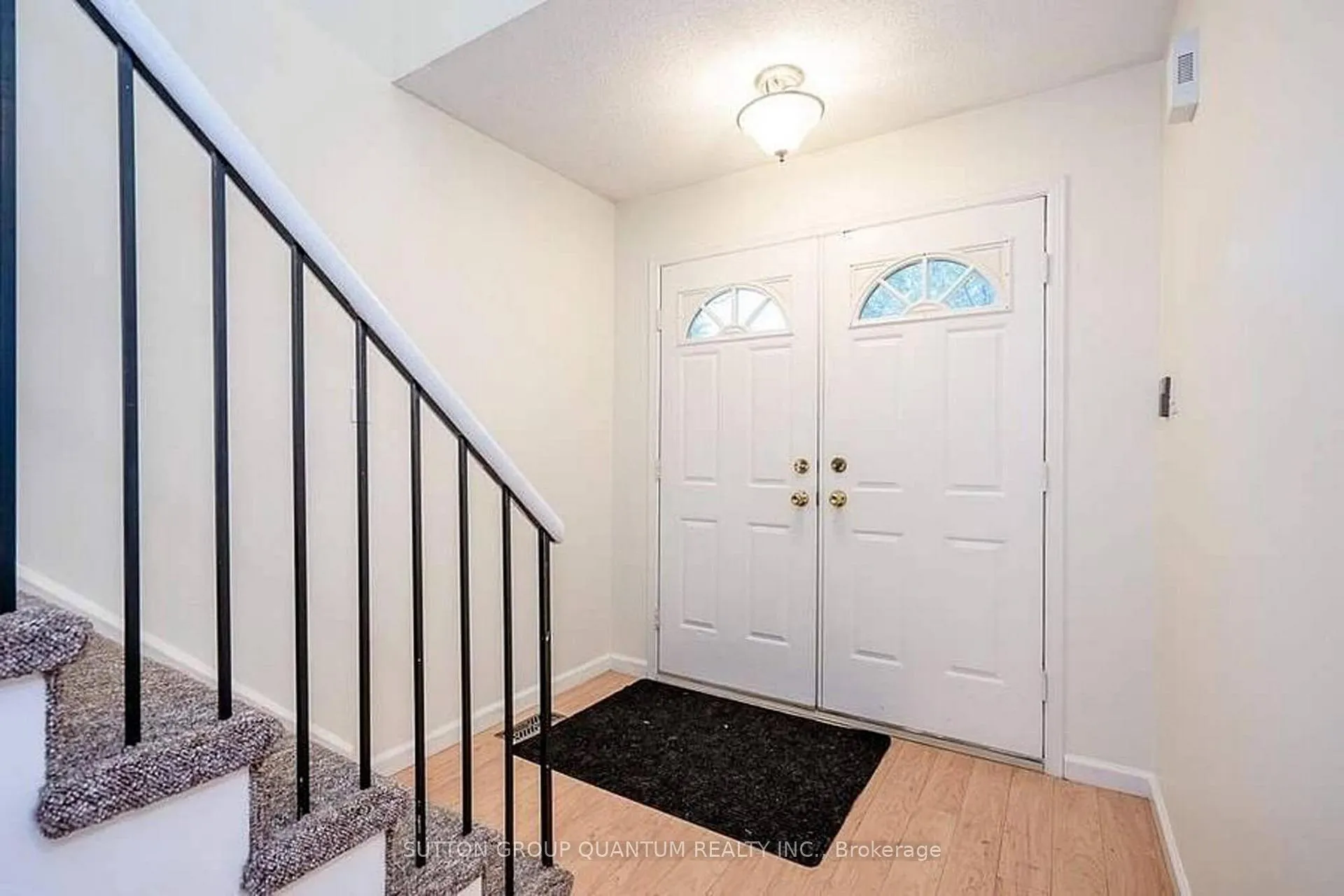 Photo 3 of 1185 Hill Street, Innisfil, Alcona — HOMEH